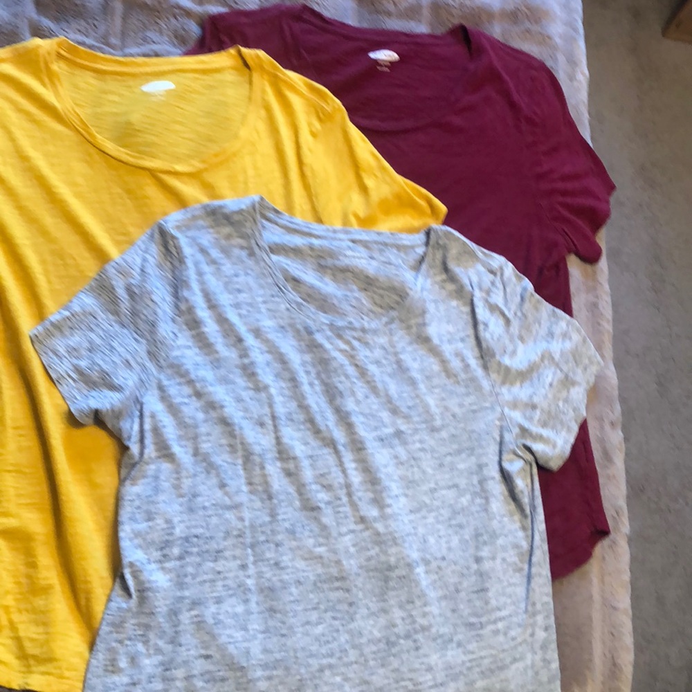3 Womens Tshirts